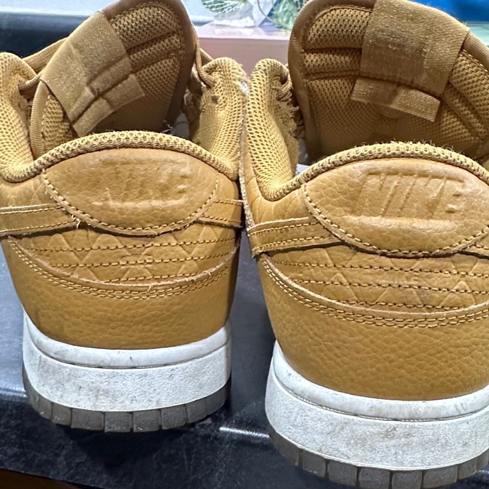 Nike Women's Low-Top Sneakers in Wheat Tan - Picture 7 of 8